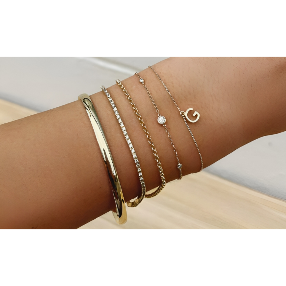 how-to-stack-bangle-bracelets