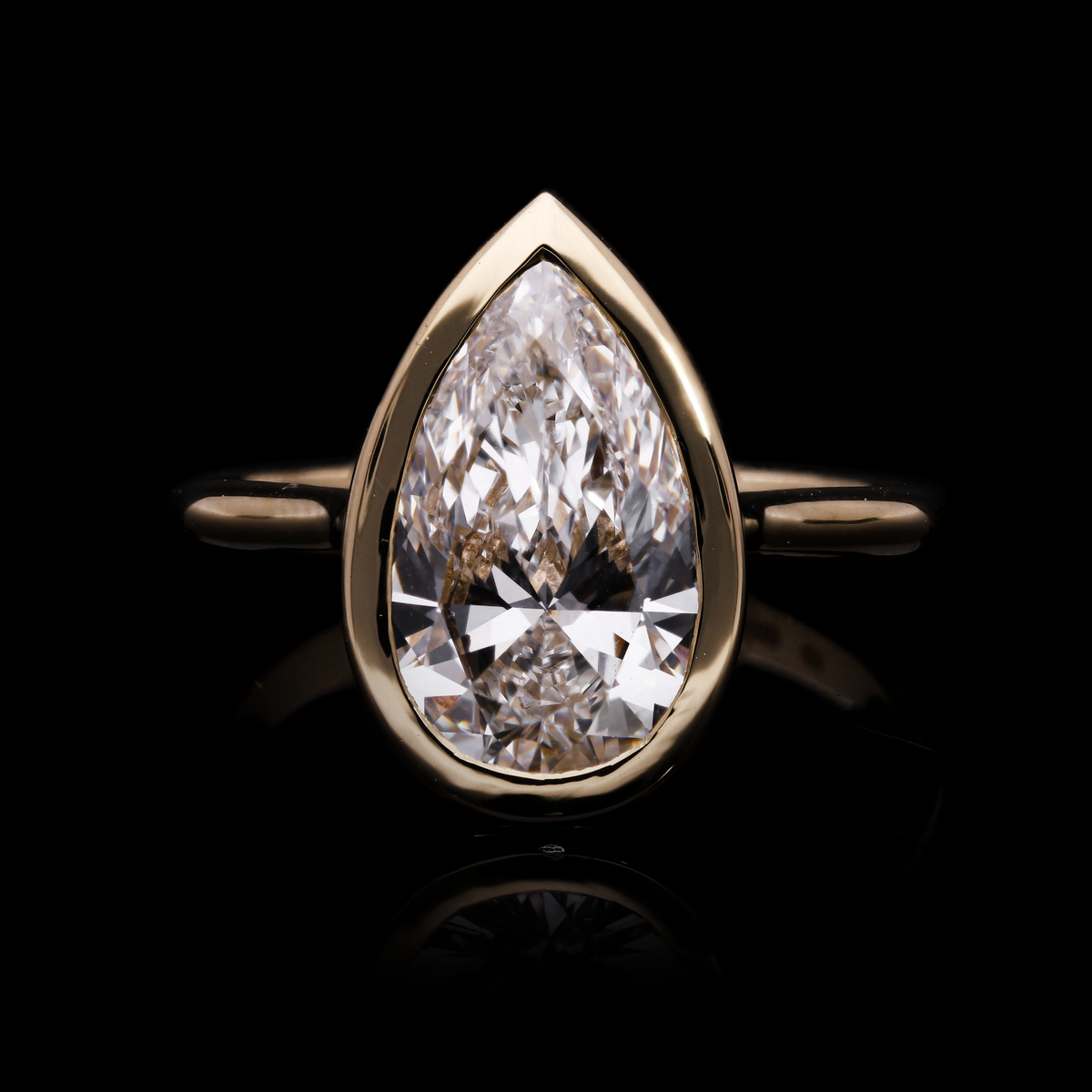 14k Yellow Gold |💍 2 Ct VS Pear Cut Lab-Grown Diamond Engagement Ring | Bezel Setting | Elegant Gift for Her ✨💖 (Copy)