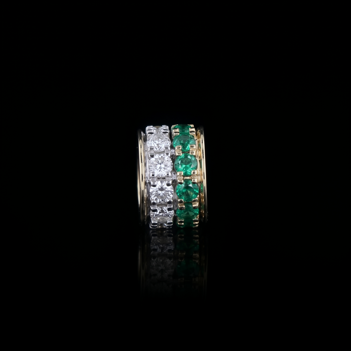 0.10 Ct Green Round Synthetic Stone & 0.15 Ct White Round Lab-Grown Diamond Delicate Ring | 14k White / Yellow / Rose Gold