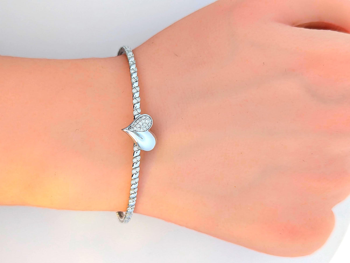 14K Gold Flexible Diamond Bracelet: Heart Accent, VS1 Clarity