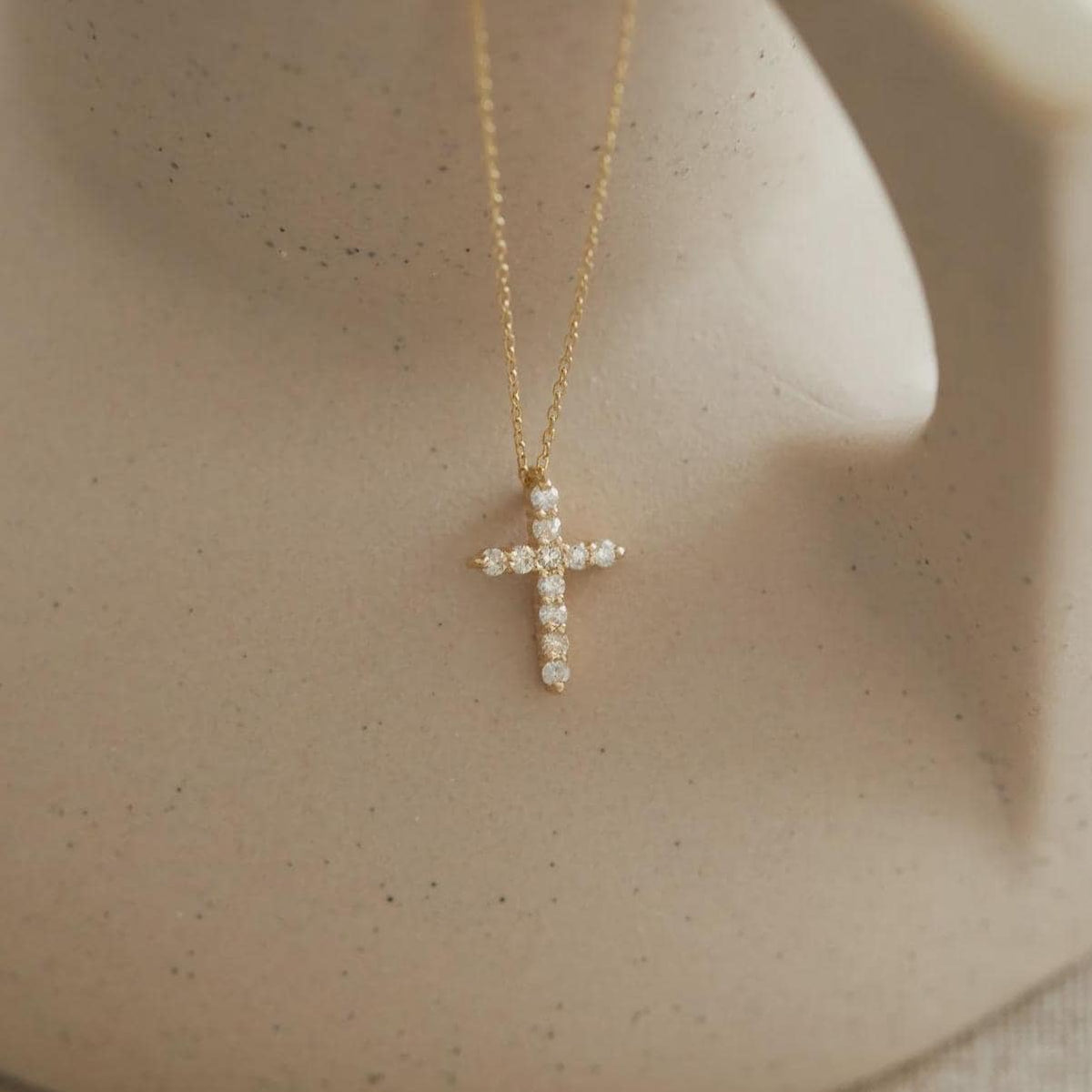 0.50 Ct VVS 14k Gold Lab Grown Diamond Cross Pendant: Elegant Religious Jewelry