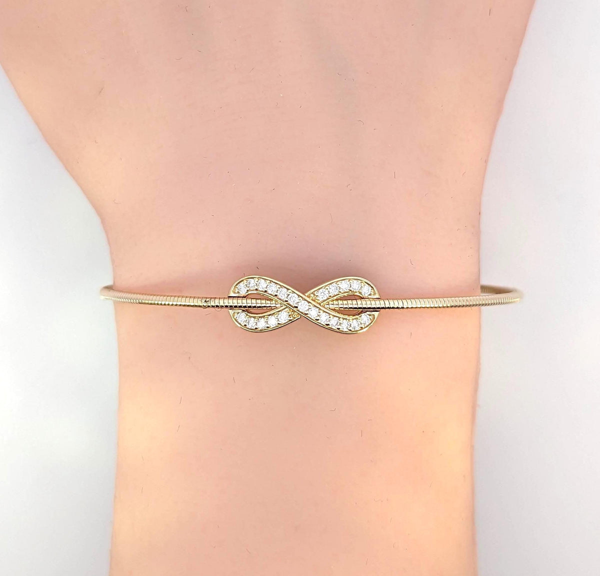 0.51Ct VS Natural Diamond Flexible bracelet 14kt Yellow and White for all occasion