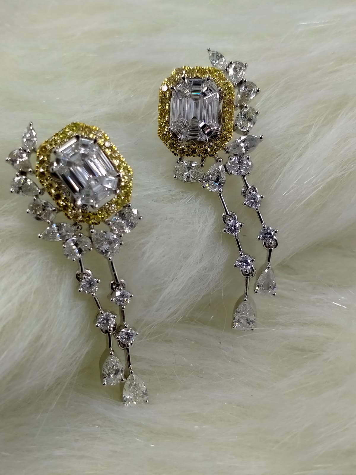 Beautiful Pear ,Marquise,Oval,Emerald And Round Fancy Yellow Color Illusion Cud Diamond God Earring