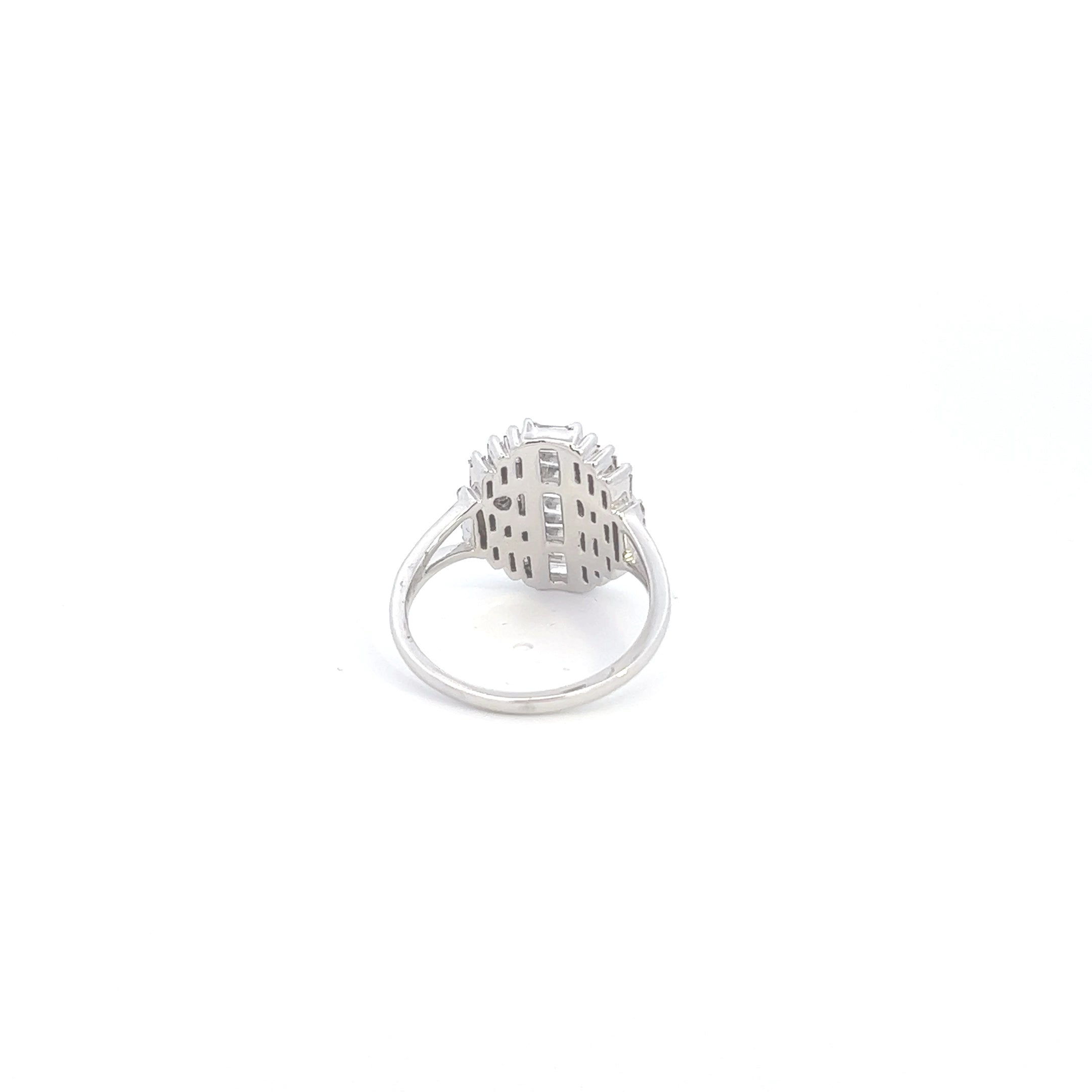Round & Baguette Cut Cluster Diamond Gold Ring