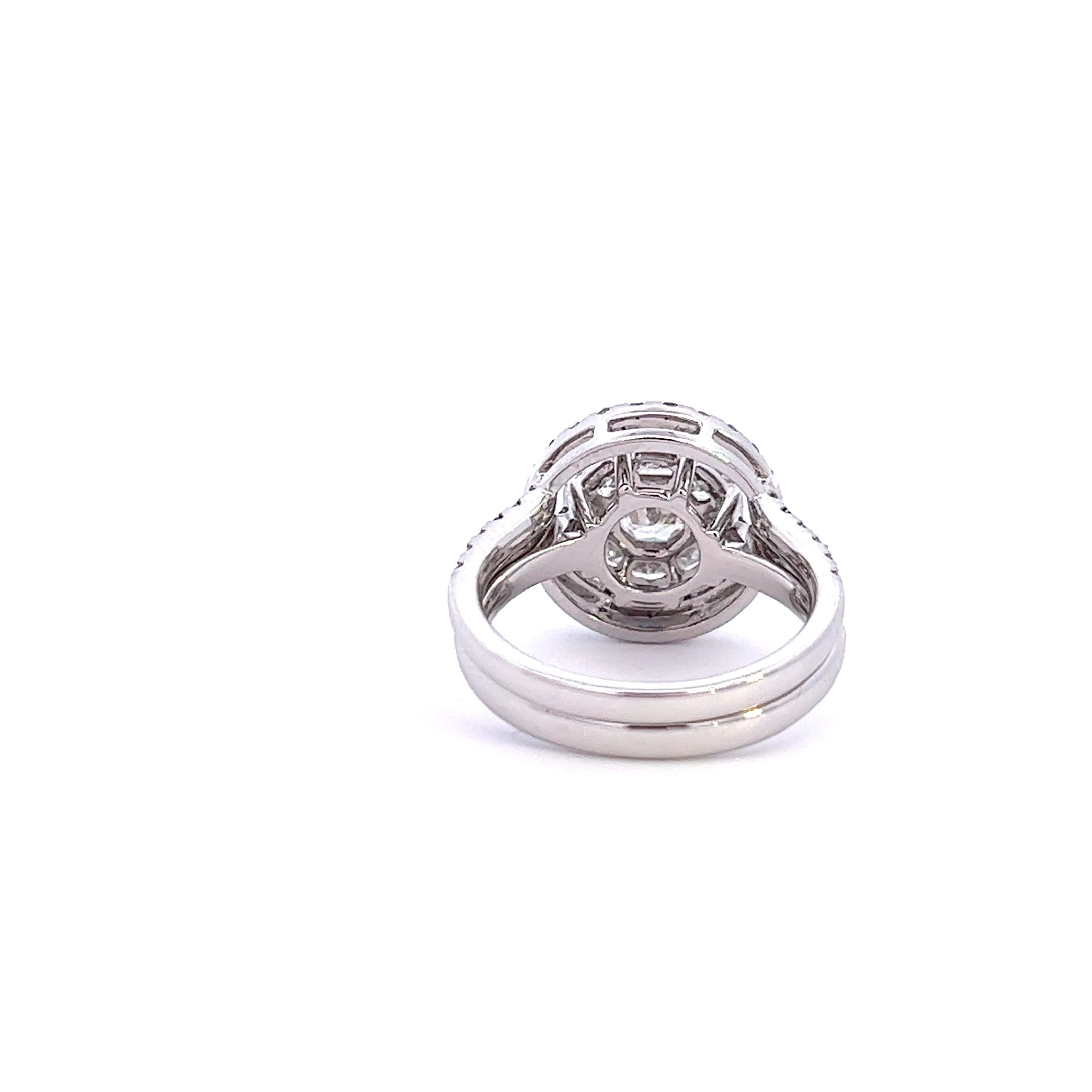 Round Illusion Cut Double Halo Pattern Diamond Gold Engagement Ring