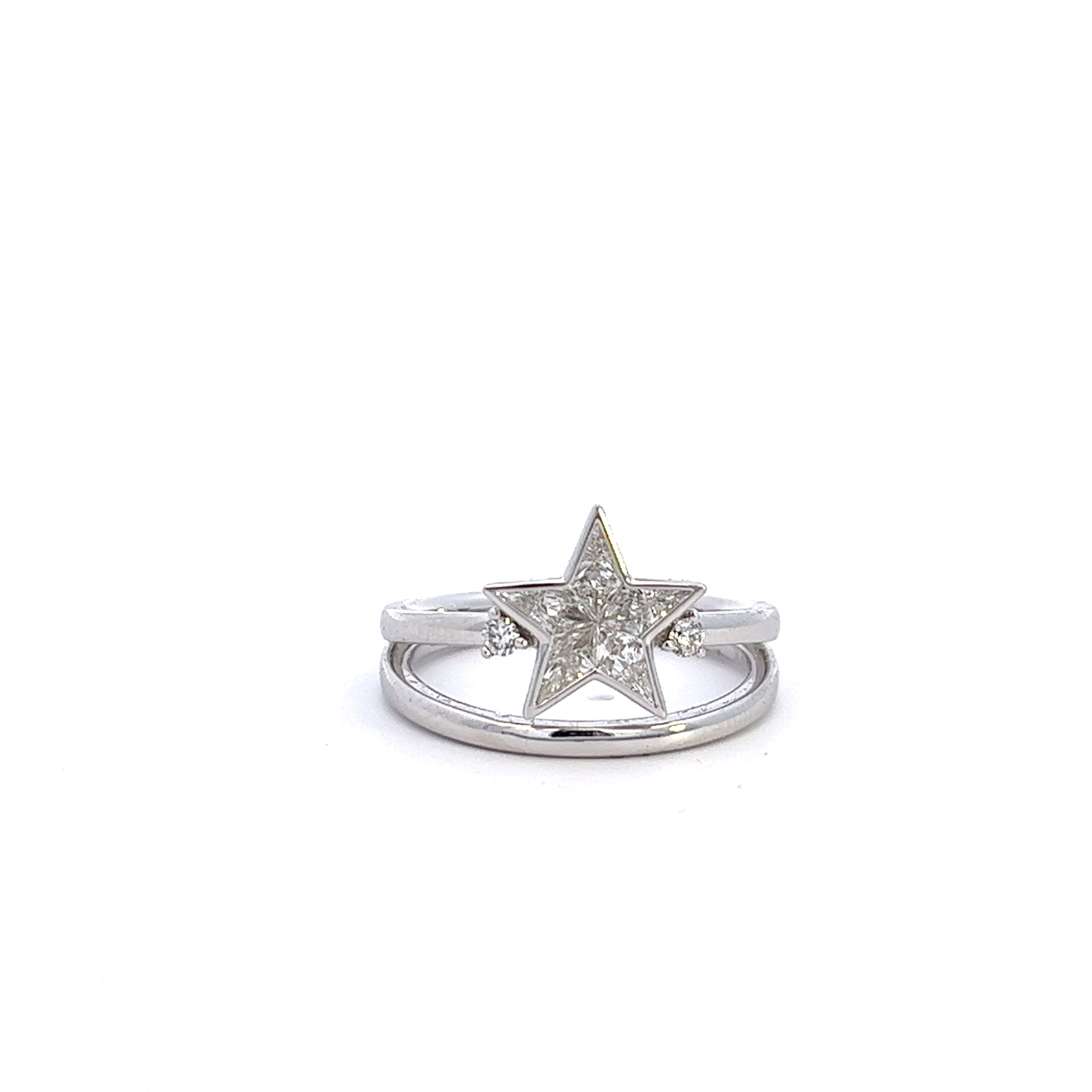 Round and Star Illusion Cut Solitaire Double Band Diamond Gold Ring