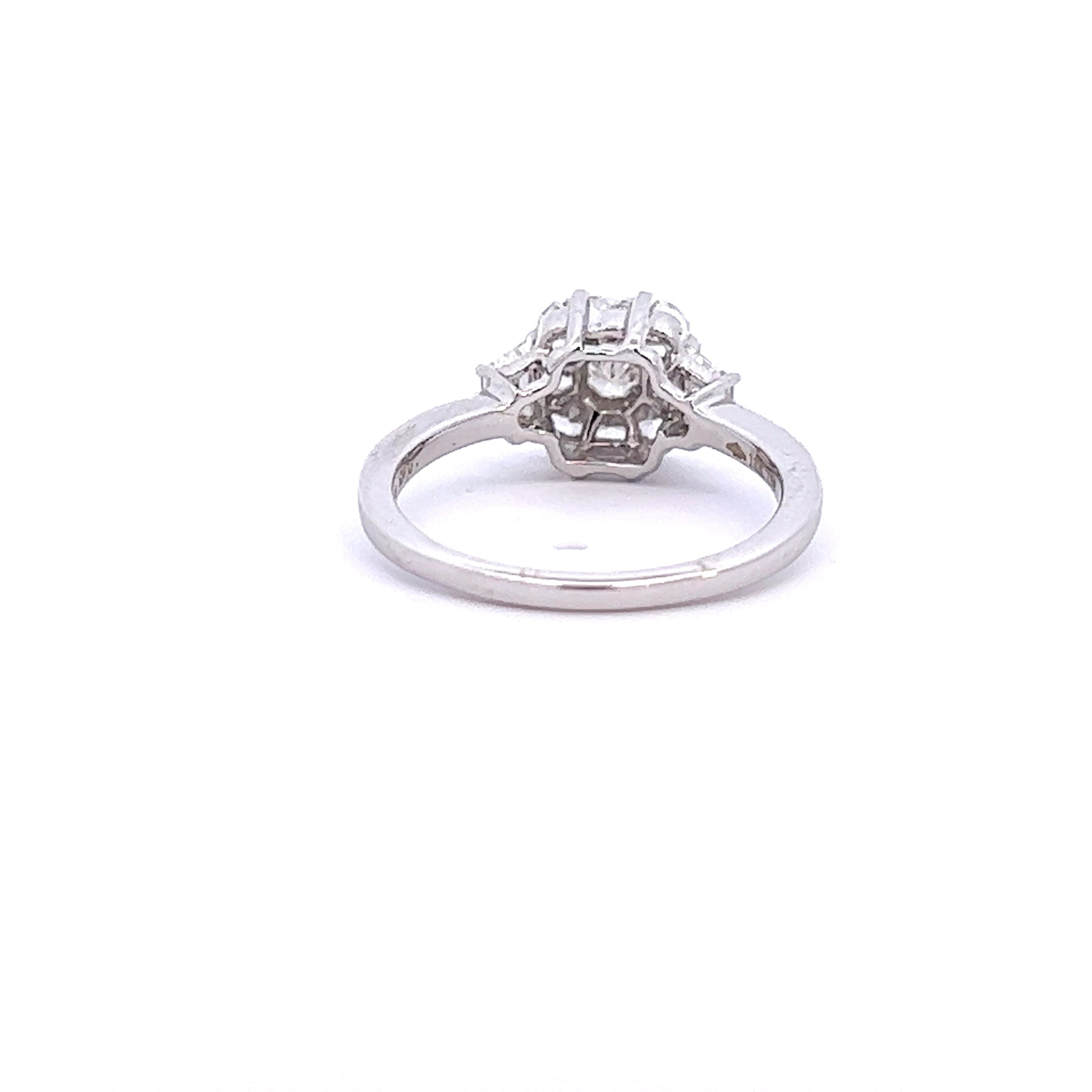Baguette and Round Illusion Cut Flower Pattern Solitaire Diamond Gold Ring