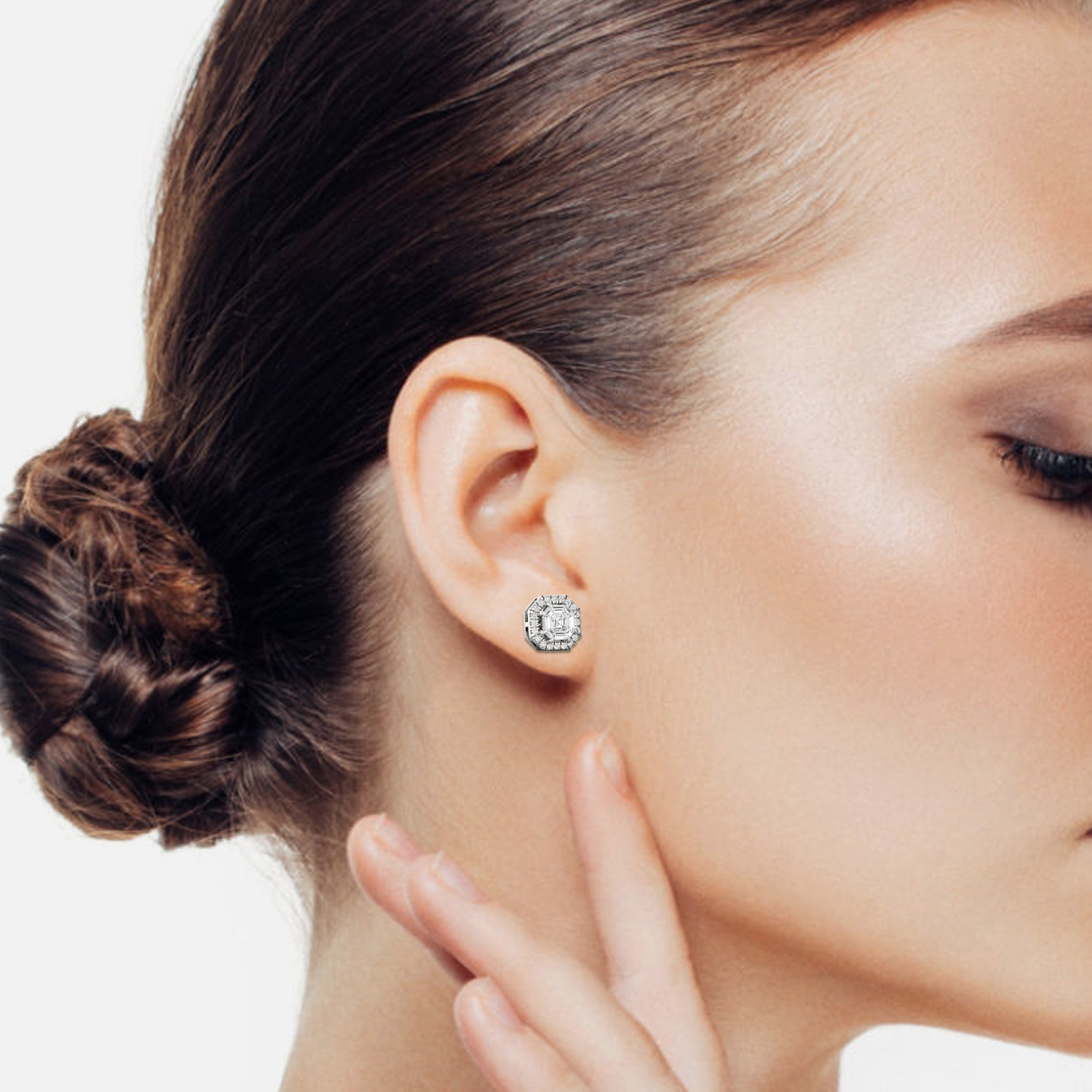 Round & Asscher Illusion Cut Halo Diamond White Gold Stud Earring